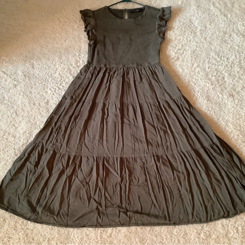 Merokeety (Amazon) Dress Sz L Army Green Ruffle Sleeve Smocked Top Maxi